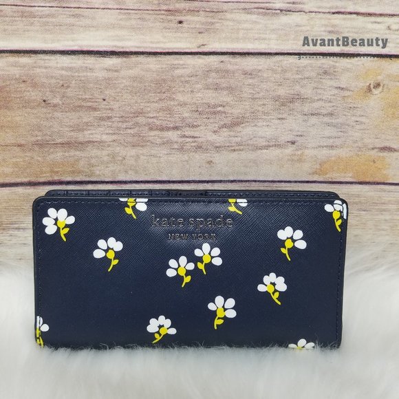 kate spade Handbags - Kate Spade Bifold Wallet Daisy Toss Night Cap Navy